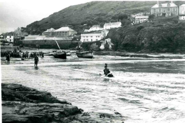 Auxiliary Coastguard exercise at Port Isaac