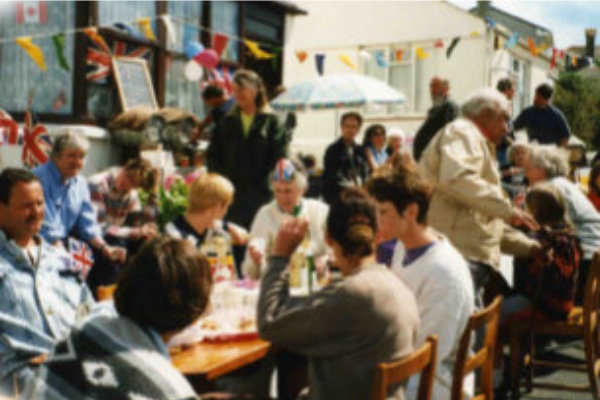 Street Party, 1995