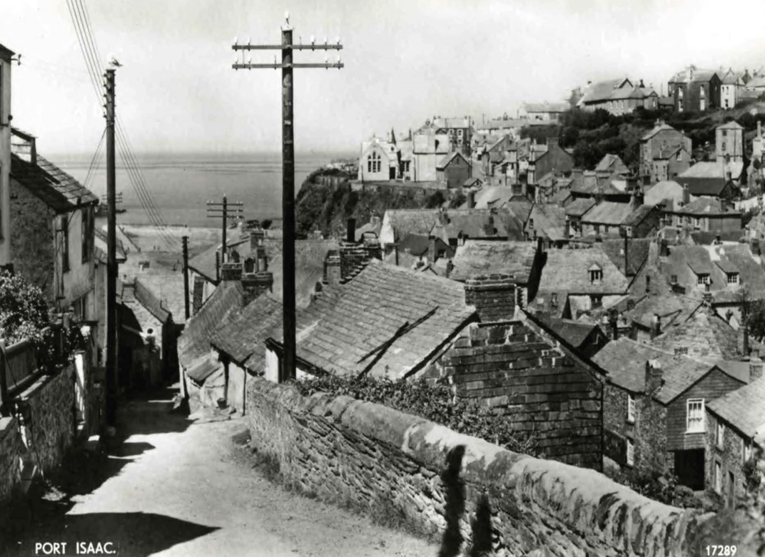 This is the way to approach Port Isaac