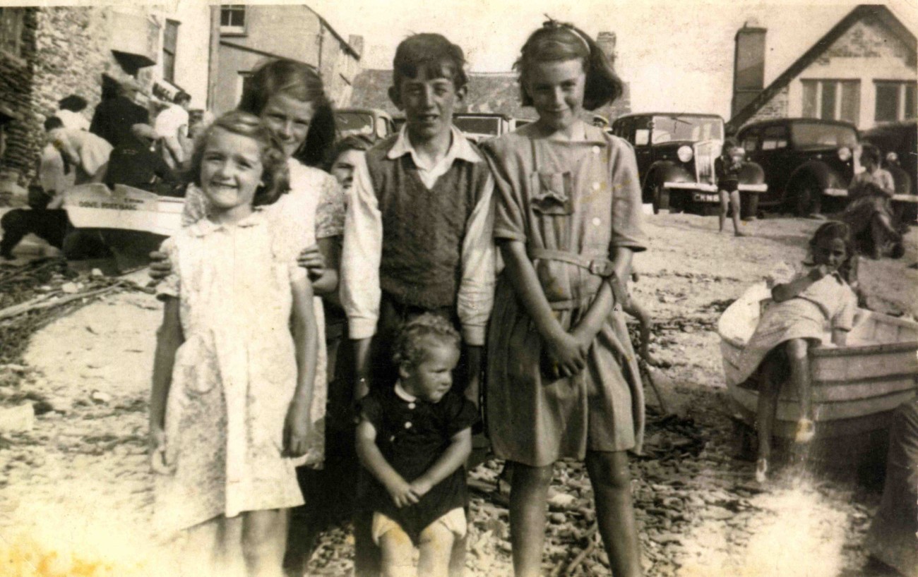 Walter & Daisy Glover's children