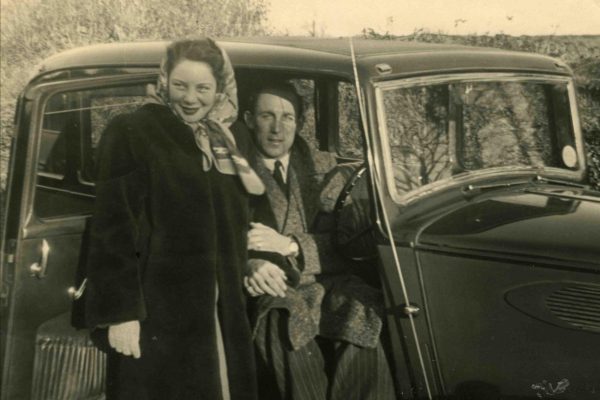 Yvonne & Leadville Cleave in their courting days