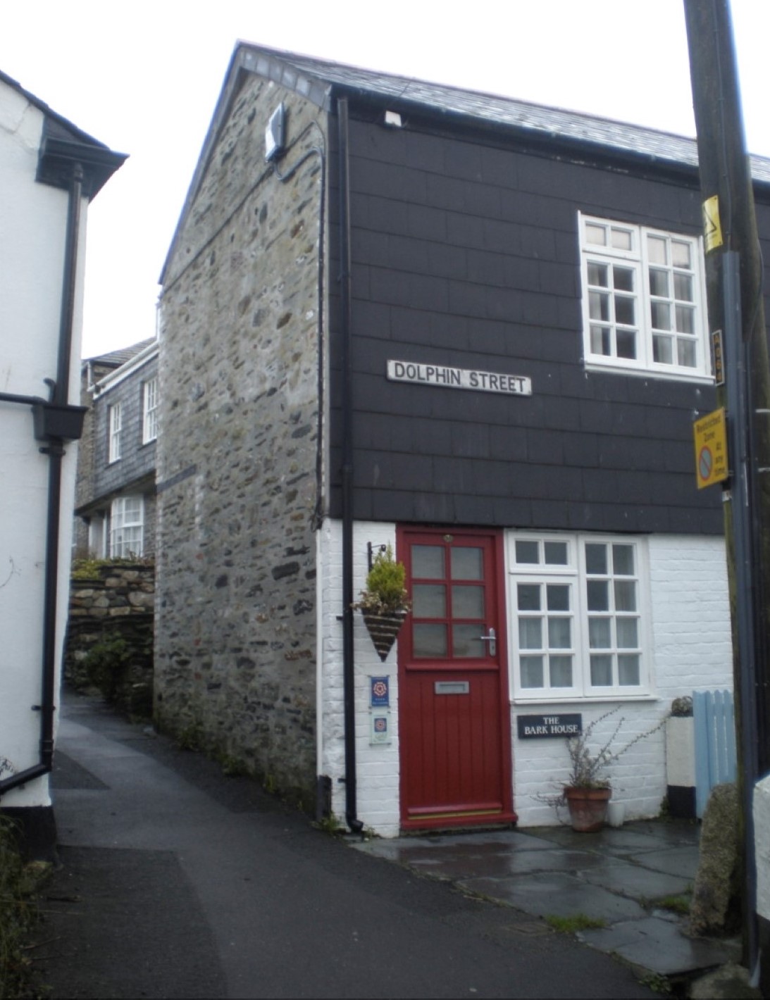 Bark House, Dolphin Street