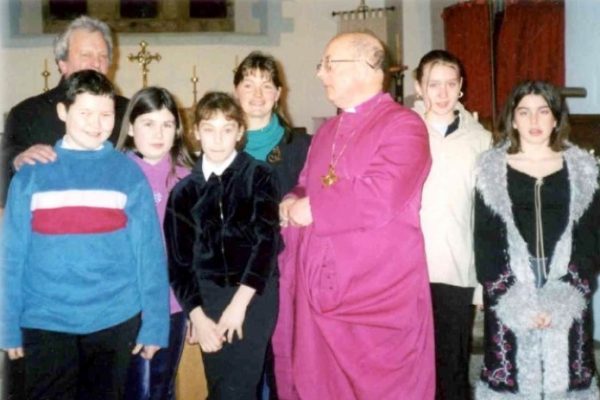 Bishop Bill visits St Peter's Church, 2003