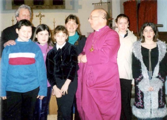 Bishop Bill visits St Peter's Church, 2003