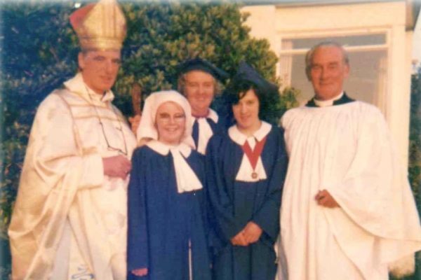 Bishop Graham Lenard visits St Peter's Church