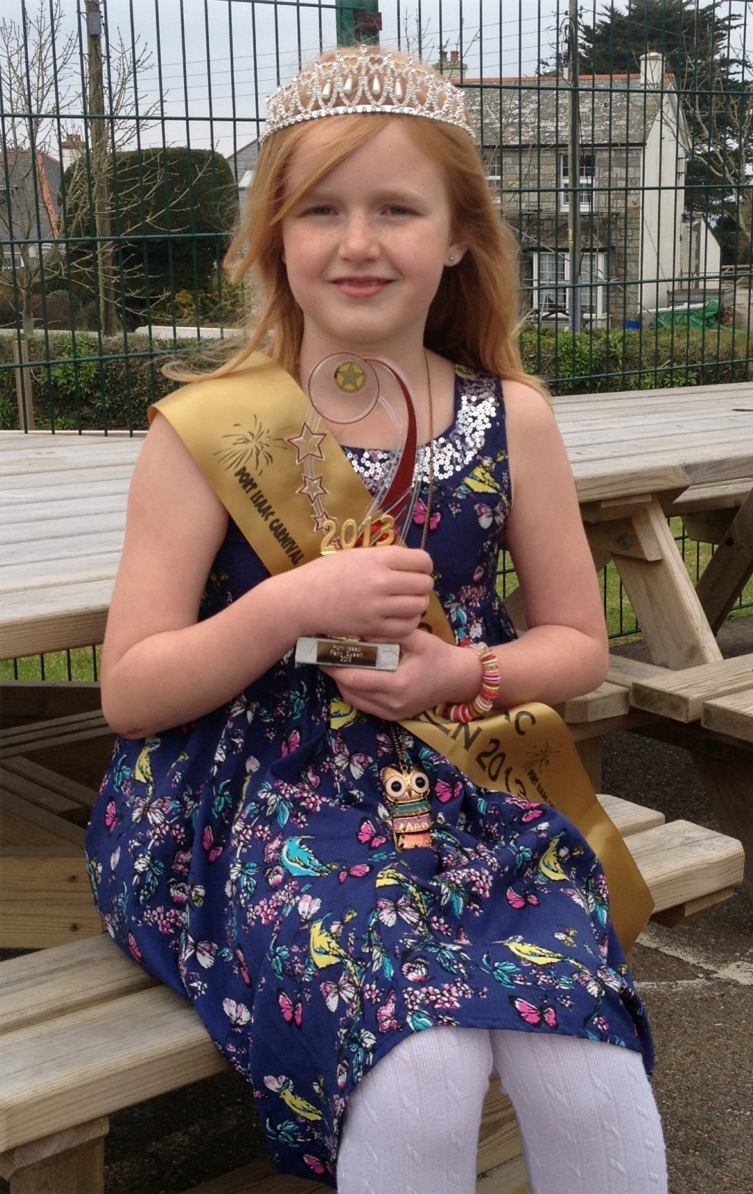 Demelza is crowned Port Isaac Carnival Queen 2013