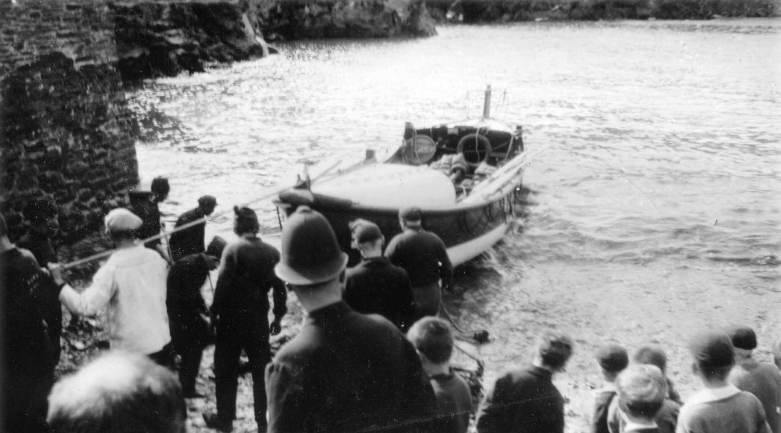 Launching the Ernest Dresden, c1930