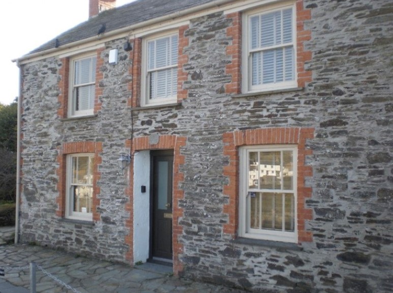 The Folly and Fern Cottage, Roscarrock Hill