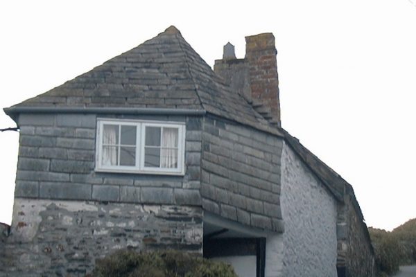 The 'House with the Crooked Chimney', Church Hill