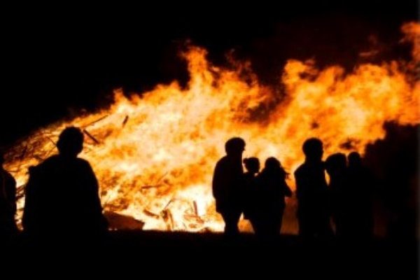 The Jubilee Bonfire on Lobber - June 2012