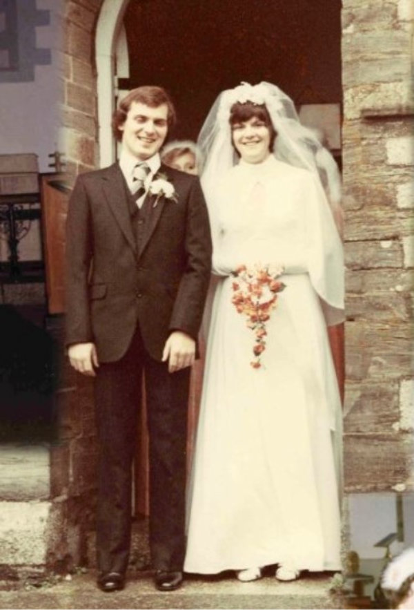 The marriage of Steve Dingle and Jackie Chadband